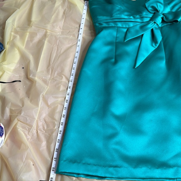 Gorgeous Alfred Angelo strapless dress size 4 - Picture 6 of 6